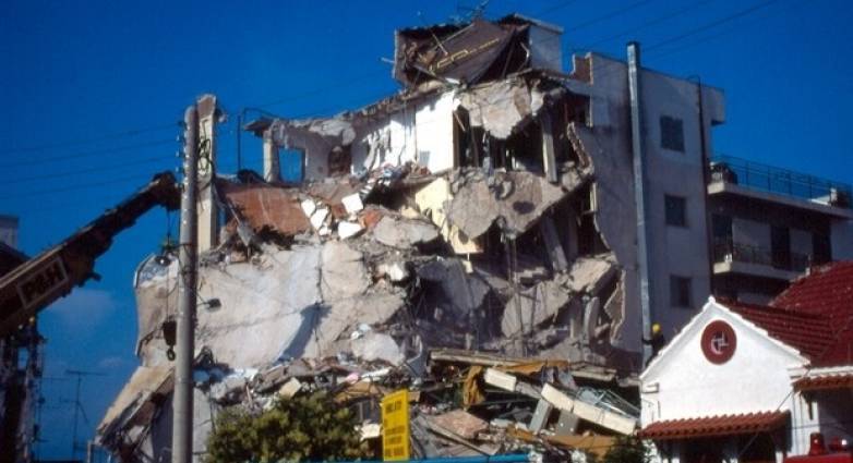 28 χρόνια από τον φονικό σεισμό του Αιγίου – Ιερό Μνημόσυνο από την Μητρόπολη Καλαβρύτων