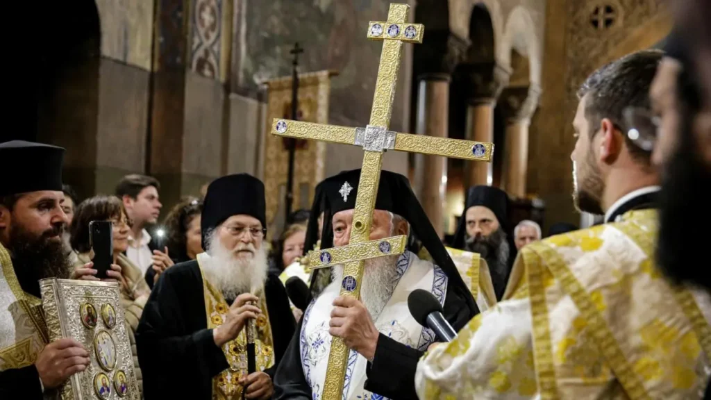 O copie după Crucea Sf. Împ. Constantin cel Mare a fost adusă la Cluj-Napoca