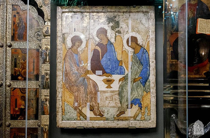 Παραδίδεται η αμύθητης αξίας εικόνα της Αγίας Τριάδας που επέστρεψε ο Πούτιν στο Πατριαρχείο Μόσχας