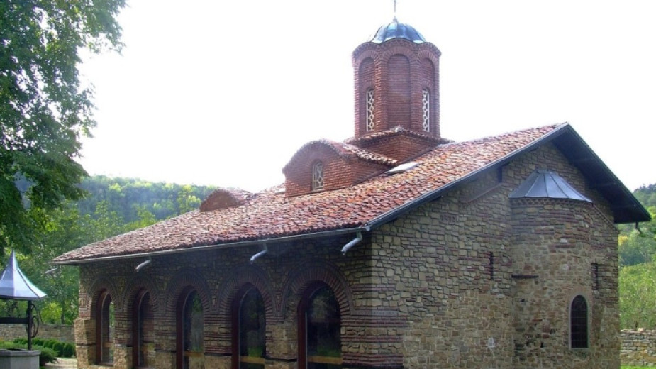 Света Божествена литургия за първи път от 110 години в храм „Св. св. Петър и Павел“ във Велико Търново