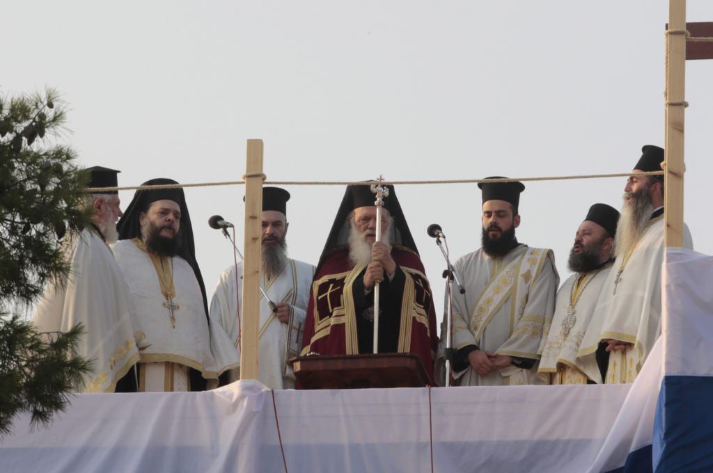 Στον ιερό Βράχο του Αρείου Πάγου τίμησε η Εκκλησία της Ελλάδος τον Απόστολο των Εθνών Παύλο (ΦΩΤΟ)