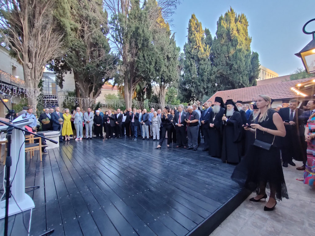 Блаженнейший Патриарх Феофил посетил прием в честь Дня России на Сергиевском подворье в Иерусалиме