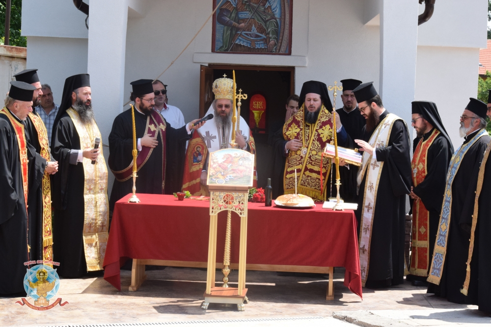 Тържествено беше осветен храмът на с. Жабокрът, Кюстендилска духовна околия