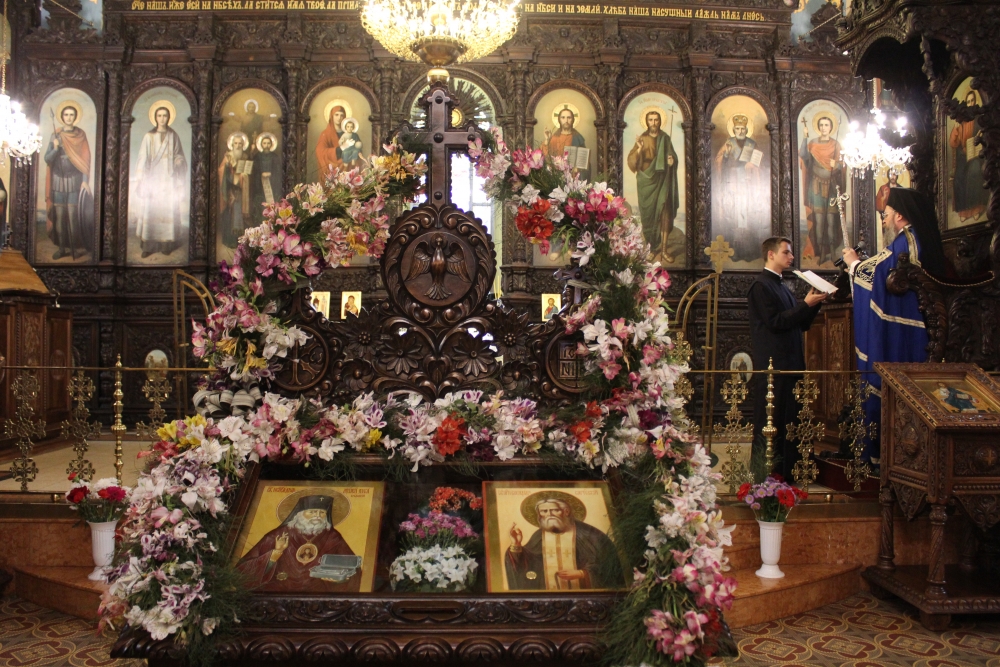 Архиерейска литургия за Неделя на всички български светии в храм „Св. св. Кирил и Методий“