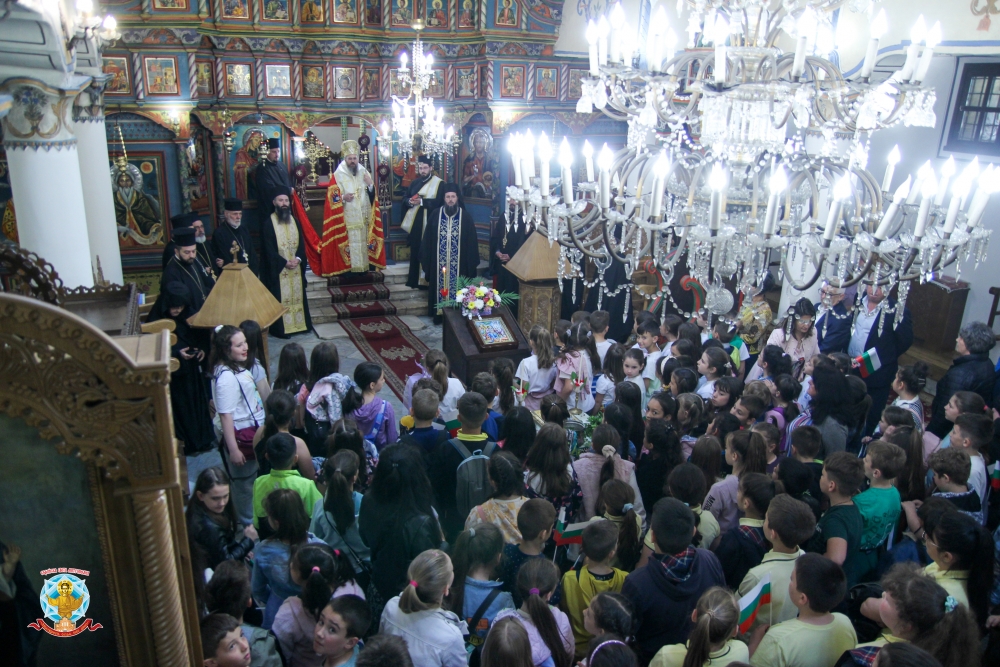 За втора поредна година в Кюстендил се проведе Празник на православния дух и традиции