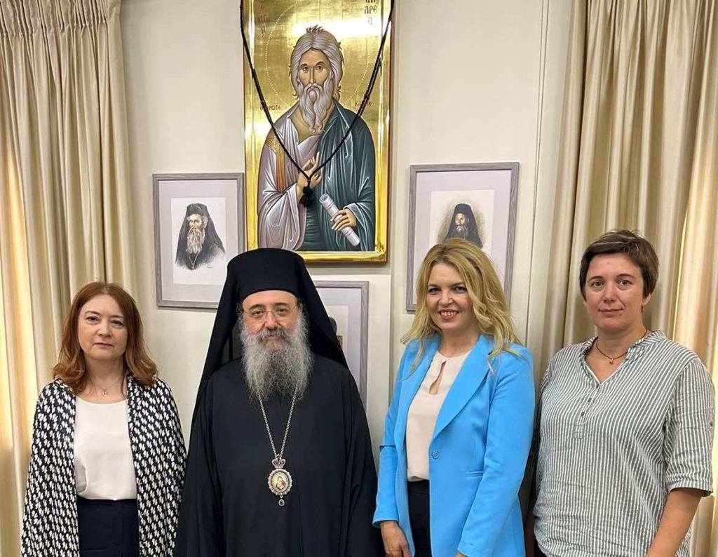 Η επιτετραμμένη της Ρουμανικής Πρεσβείας στην Ελλάδα επισκέφθηκε τον Μητροπολίτη Πατρών