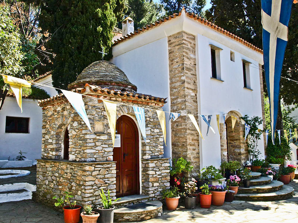 Αφιέρωμα: Τα ιστορικά μοναστήρια της Σκιάθου