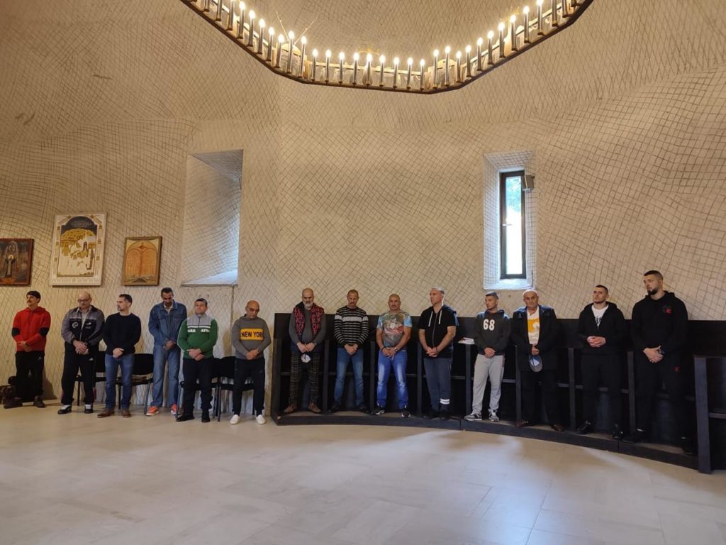 Ρουμανία: Επίσκεψη κρατουμένων στην Ιερά Μονή Τιμίου Σταυρού του Αϊούντ