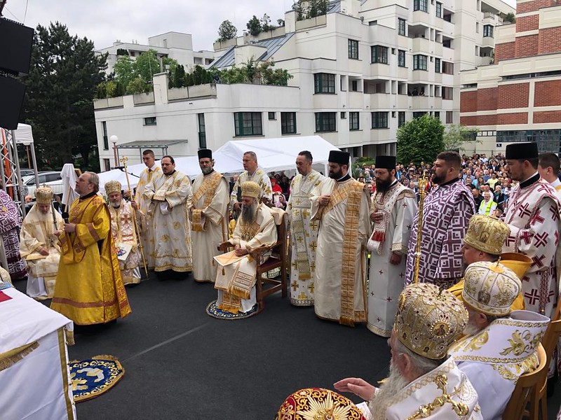 Епископ Венский и Австрийский Алексий сослужил Предстоятелю Сербской Православной Церкви за Литургией в Вене