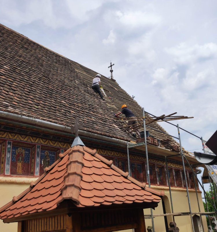 Biserica din Fântânele, județul Sibiu, reparată de Ambulanța pentru Monumente