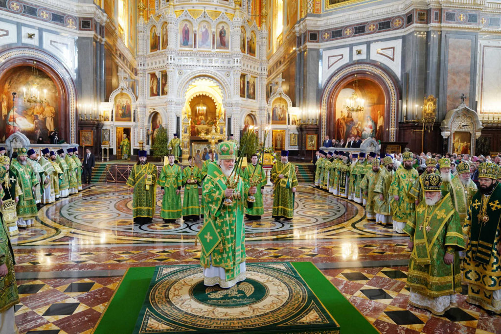უწმინდესმა პატრიარქმა კირილემ ლიტურგია აღავლინა ქრისტე მაცხოვრის საკათედრო ტაძარში წმინდა ანდრია რუბლიოვის ყოვლადწმიდა სამების ხატთან