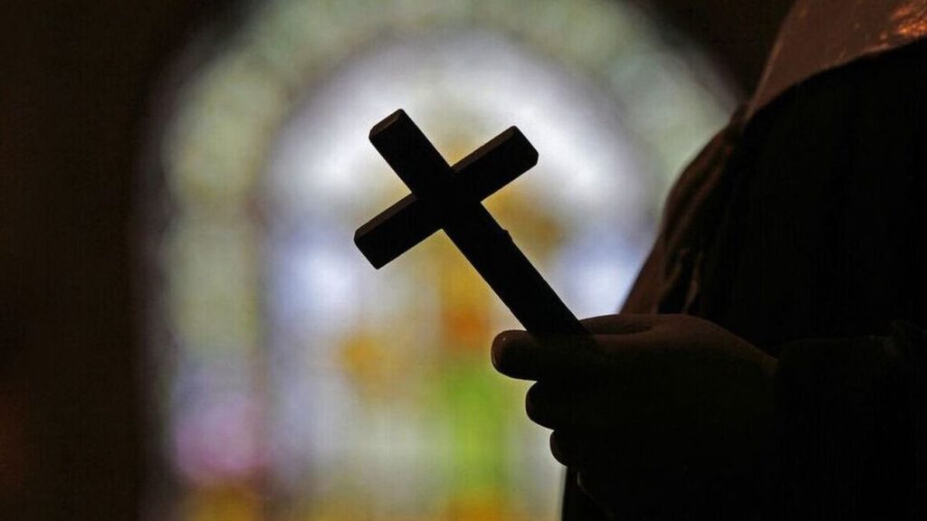 Θεσσαλονίκη: 40χρονος έκλεψε τον σταυρό από Ουκρανό Μητροπολίτη