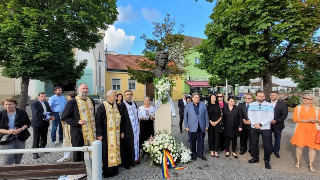Românii din Viena l-au pomenit pe Mihai Eminescu la biserica românească „Învierea Domnului”