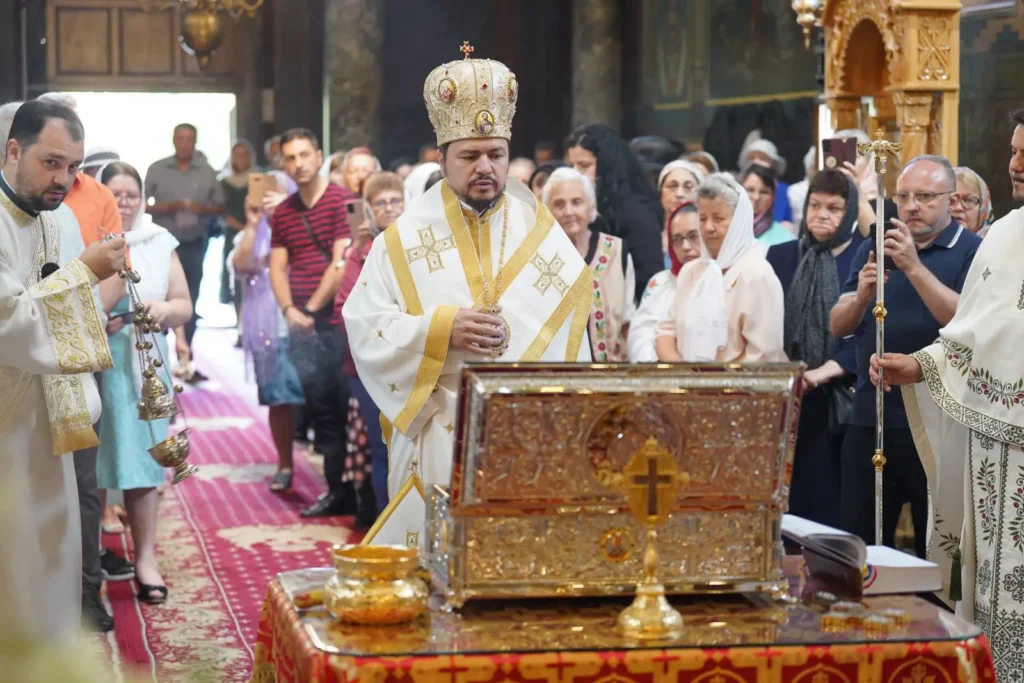 Fragment din moaștele ocrotitorului Basarabiei de Sud dăruit unei biserici bucureștene