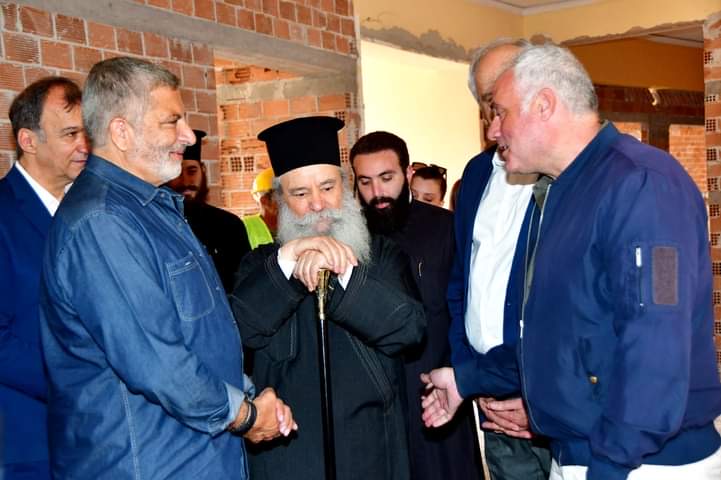 Ρεπορτάζ ope.gr: Ο Γιώργος Πατούλης στην Μητρόπολη Ύδρας