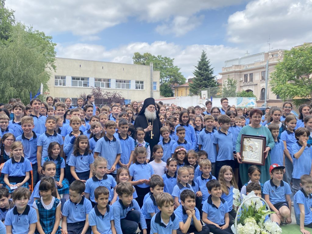 Συγκινητικές στιγμές σε Βουκουρέστι και Κλουζ κατά την επίσκεψη του Γέροντα Εφραίμ (ΦΩΤΟ+ΒΙΝΤΕΟ)