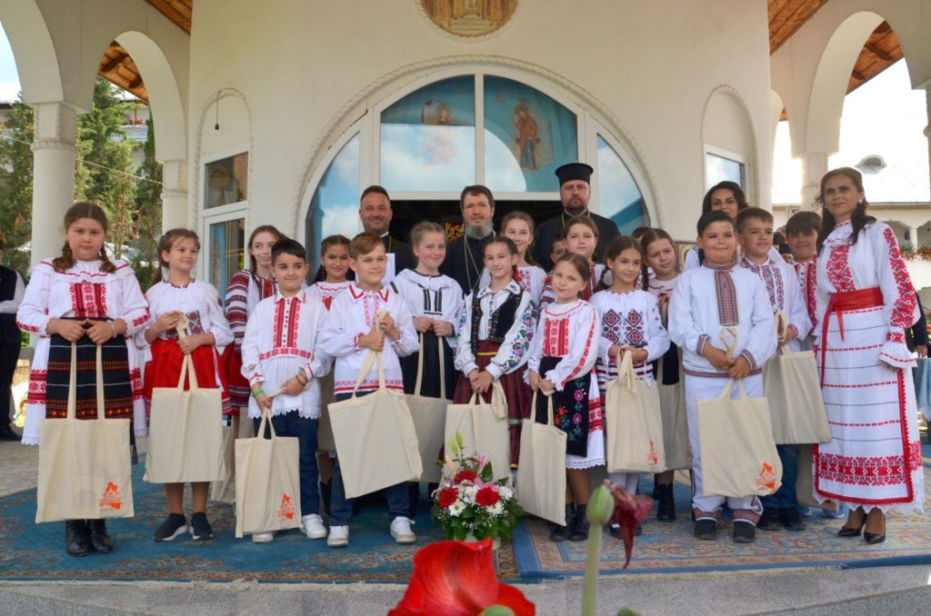 PS Sofronie către tinerii ortodocși bihoreni: Să aveți curajul mărturisirii iubirii lui Dumnezeu