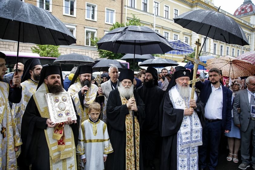 O copie după crucea Sfântului Constantin cel Mare adusă la Cluj-Napoca