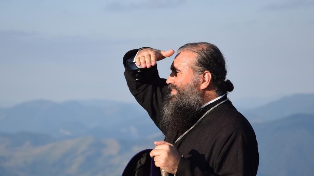 Episcopul Sebastian: Fericirea ține de ochii cu care privim viața