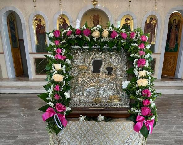 Αντίγραφο της Θαυματουργής εικόνας της Παναγίας Μυρτιδιωτίσσης στο ορεινό χωριό Μαλαντρένι Αργολίδος