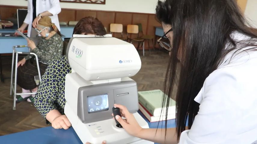 Εκστρατεία «Υγεία για τα χωριά»: Δωρεάν ιατρικές εξετάσεις σε 100 πολίτες της Πράχοβα
