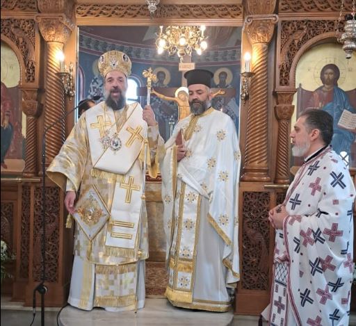 Ο Μητροπολίτης Θήρας τέλεσε την εις Πρεσβύτερον χειροτονία του Ιεροδιακόνου π. Ευαγγέλου Πρέκα