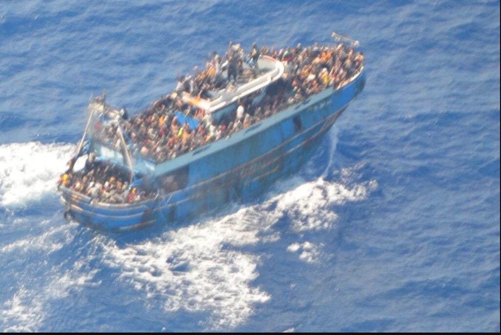 Ενώπιον του ανακριτή οι 9 Αιγύπτιοι που φέρονται ως διακινητές στο ναυάγιο ανοιχτά της Πύλου