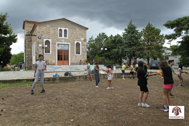 Επίσκεψη του Κατηχητικού Μυρτέας στις Γούβες