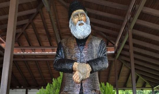 Ξυλόγλυπτο με τη μορφή του Αγίου Παϊσίου έφτιαξαν μαθητές