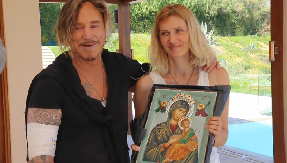 O Μίκυ Ρουρκ αποκαλύπτει στην pemptousia.tv γιατί ευλαβείται τον Άγιο Ιούδα τον Θαδδαίο