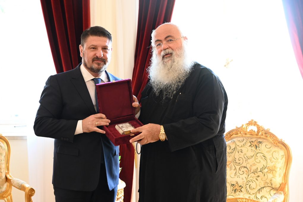 Συνάντηση Νικoλάου Χαρδαλιά με τον Αρχιεπίσκοπο Κύπρου