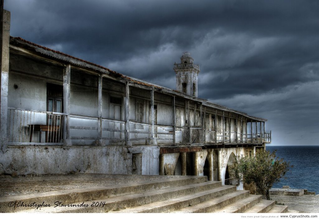 Απόστολος Ανδρέας: Έντονες πολιτικές αντιδράσεις για το χτίσιμο τζαμιού – Οι Κύπριοι θέλουν κυριαρχία, απαντούν οι Τουρκοκύπριοι