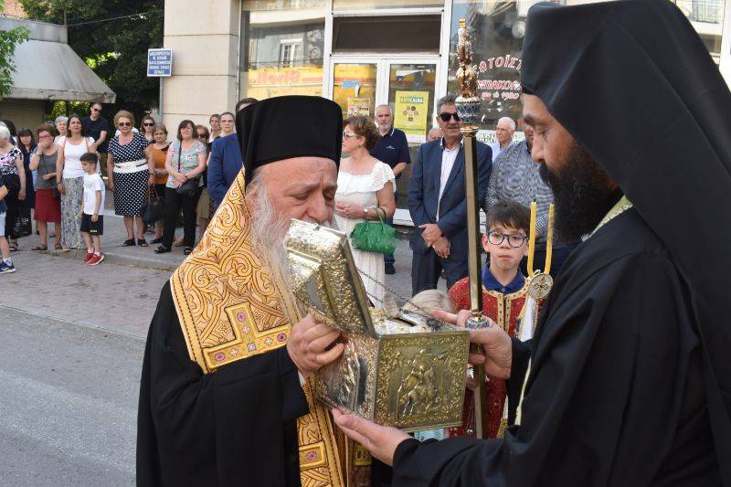 Τα Γρεβενά υποδέχτηκαν την Τιμία Κάρα του Οσίου Νικάνορος του Θαυματουργού