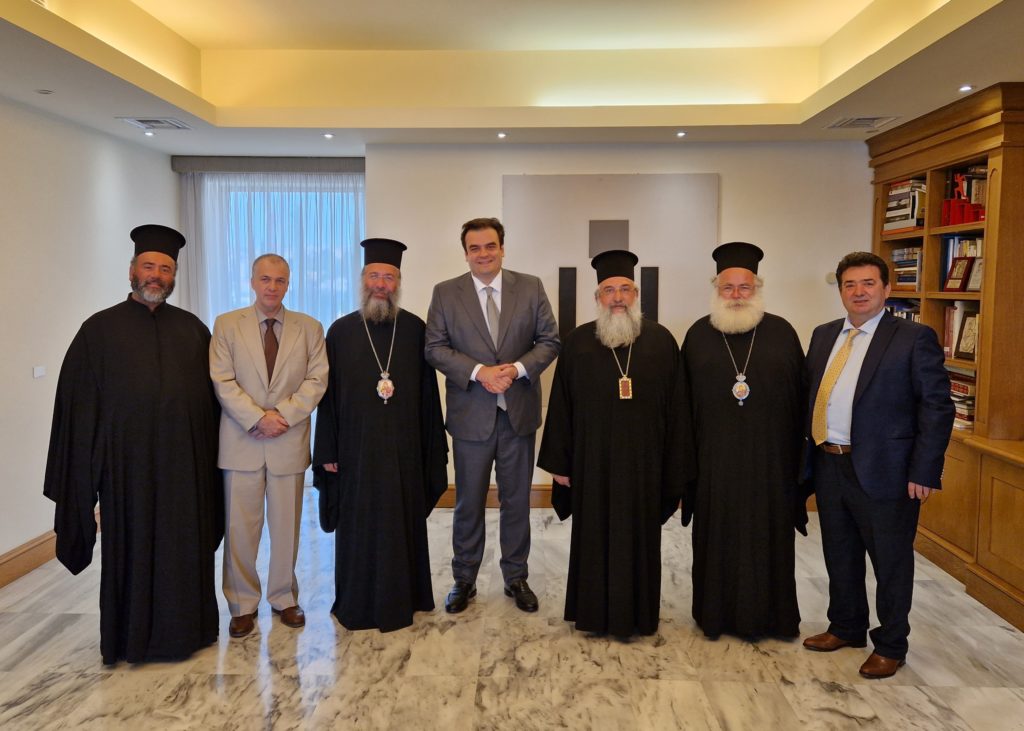 Συνάντηση του υπουργού Παιδείας με τον Αρχιεπίσκοπο Κρήτης – Ψηφιοποιείται η πολιτιστική κληρονομιά της Εκκλησίας της Κρήτης