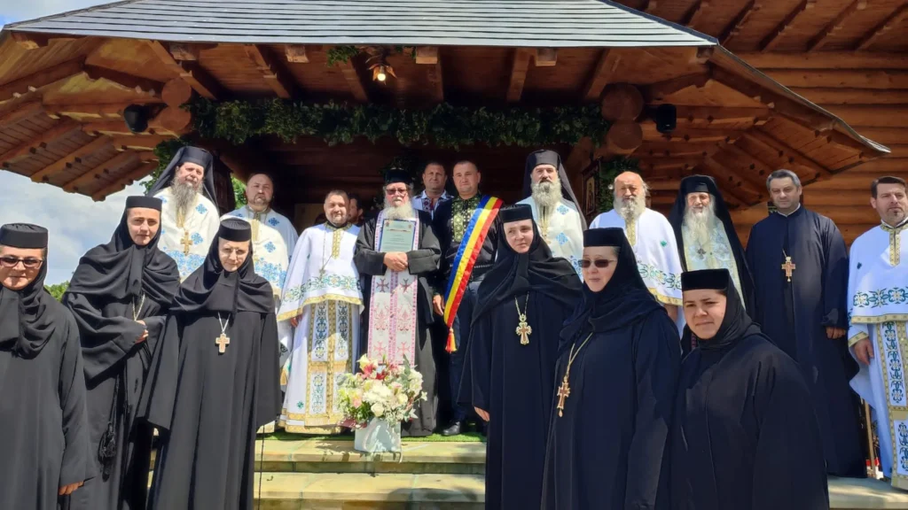 Suceava: Ctitorul Mănăstirii Sihăstria Dragomirnei a fost desemnat cetățean de onoare al comunei Mitocu Dragomirnei
