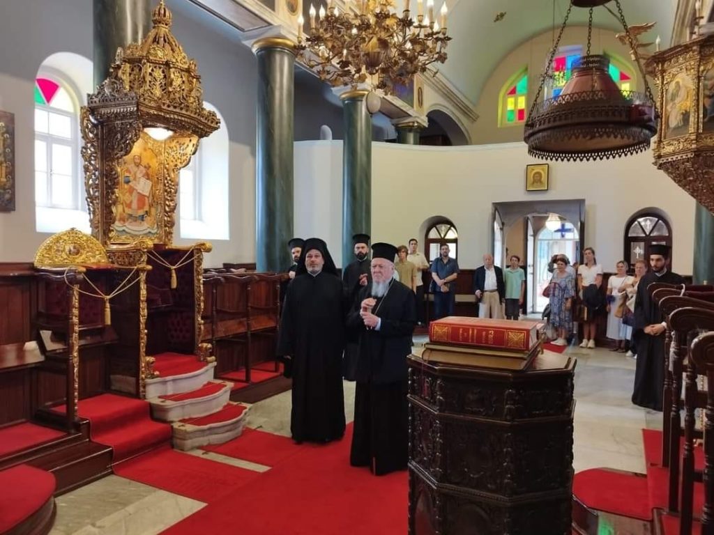صاحب القداسة في دير ومدرسة جزيرة خالكي البطريركي التاريخي