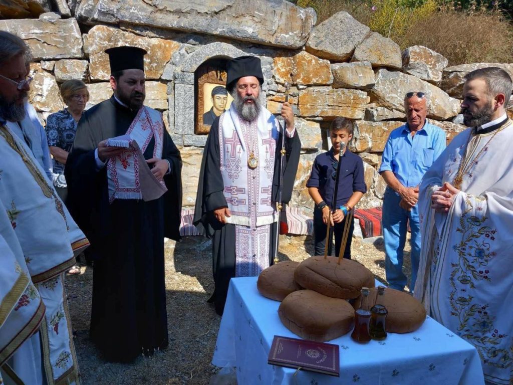 Ο Μητροπολίτης Ρεθύμνης τέλεσε Επιμνημόσυνη Δέηση για την ανάπαυση της ψυχής του Ευάγγελου Γιακουμάκη