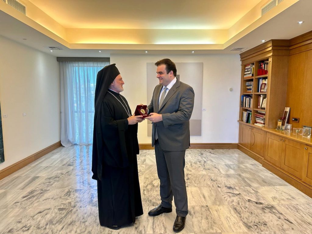 Συνάντηση Αρχιεπισκόπου Αμερικής με τον Κυριάκο Πιερρακάκη