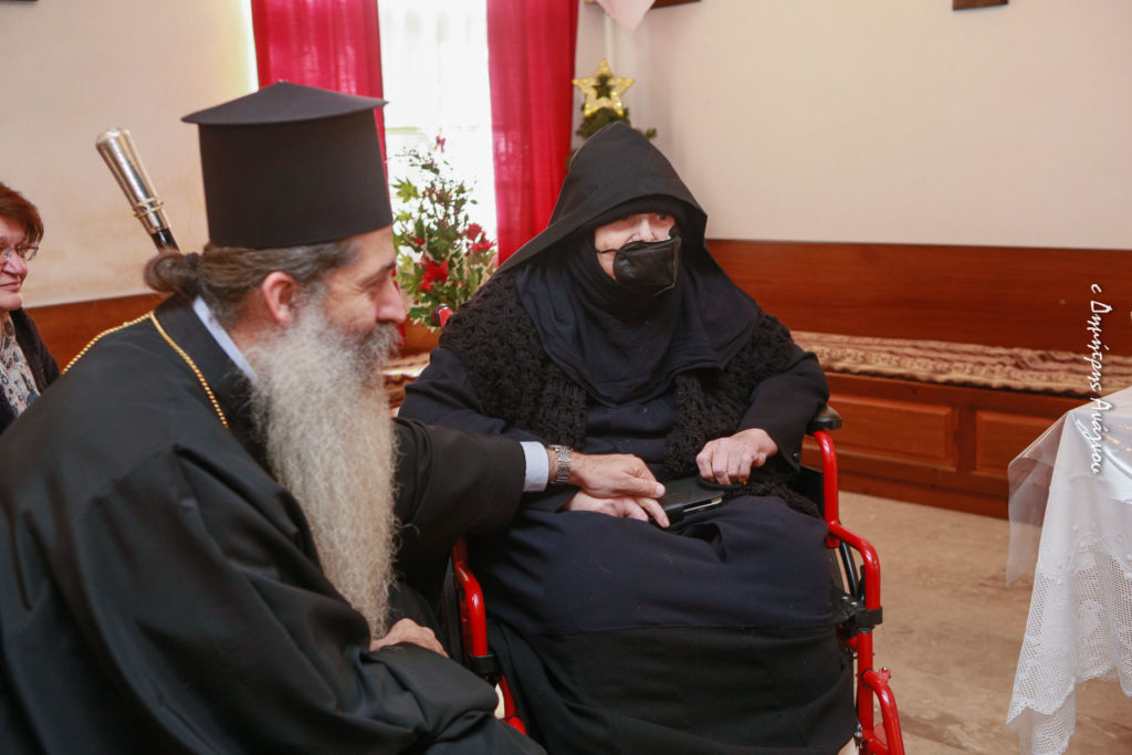 Εκοιμήθη η Καθηγουμένη της Μονής Αγ. Γεωργίου Μαλεσίνας, Γερόντισσα Θεολογία