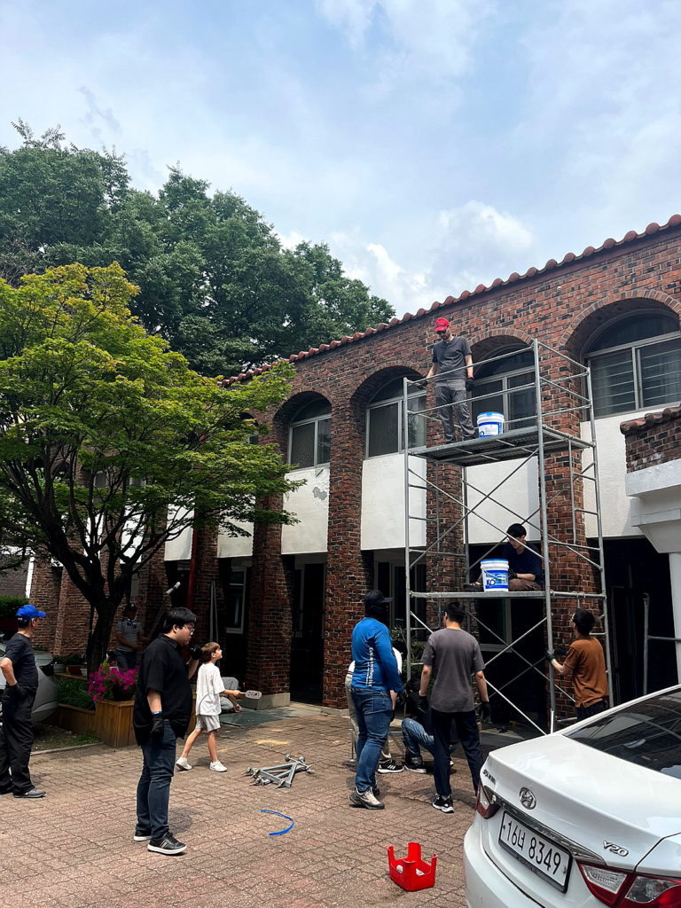 Εθελοντική καθαριότητα στις εγκαταστάσεις της Μητρόπολης Κορέας