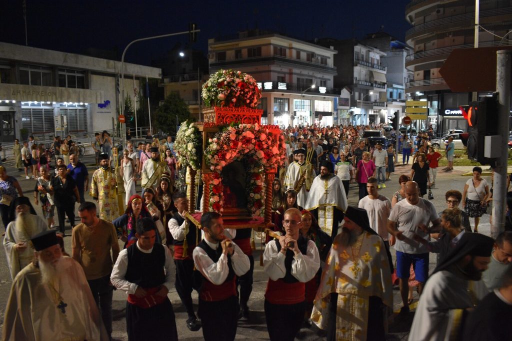 Πάνδημος εορτασμός στην Κομοτηνή για την Πολιούχο Αγία Παρασκευή