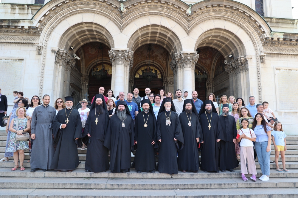Братско съслужение в Патриаршеската катедрала “Св. Александър Невски”