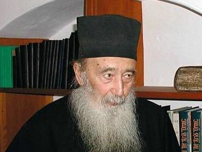 Γέροντας Πετρώνιος: Θαμπωθήκαμε από μία λάμψη που εξέπεμπε το πρόσωπό του!