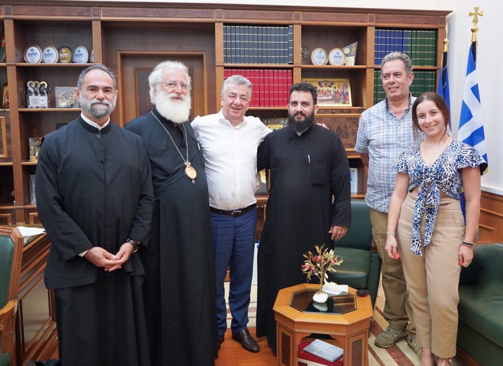 Συνάντηση Μητροπολίτη Αρκαλοχωρίου με τον Περιφερειάρχη Κρήτης