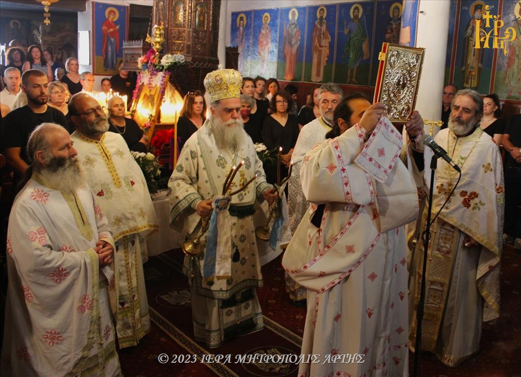 Μητροπολίτης Άρτης: «O Θεός επιθυμεί, να συμπαρίσταται, σε όσους το επιθυμούν»