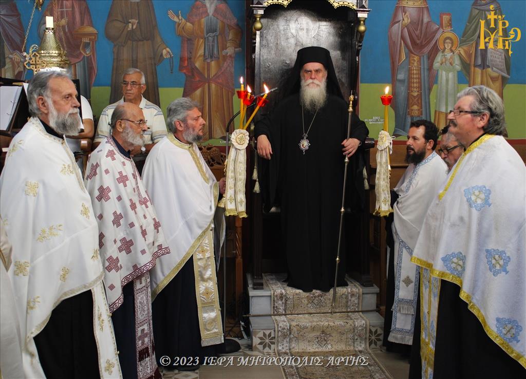 Ο Μητροπολίτης Άρτης στον πανηγυρίζοντα Ι.Ν. Αγίου Παντελεήμονος Περάνθης