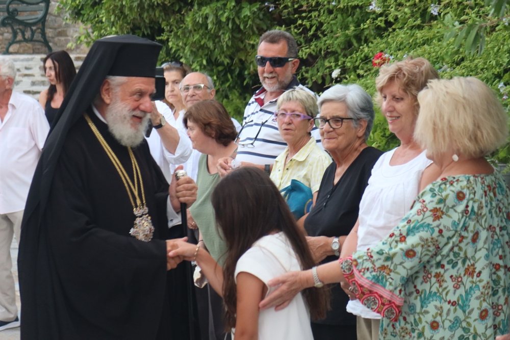 Προσευχή του Σύρου Δωρόθεου για αυτούς που αγωνίζονται και θυσιάσθηκαν στην κατάσβεση της πυρκαγιάς (ΦΩΤΟ)