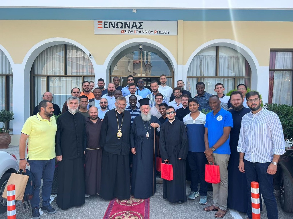 Ξένοι επιστήμονες και φοιτητές γνώρισαν τα προσκυνήματα της Ιεράς Μητροπόλεως Χαλκίδος