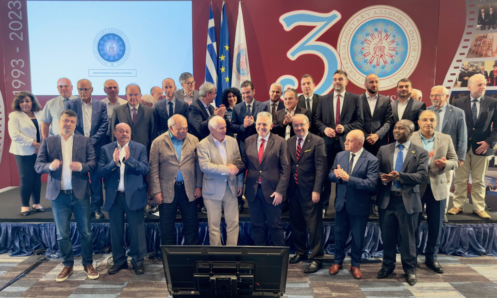 Ο Μ. Χαρακόπουλος επανεξελέγη επικεφαλής της Γ. Γραμματείας της ΔΣΟ – Πολωνός ο νέος πρόεδρος