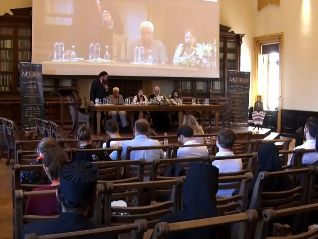 A început Masterclass-ul de cânt bizantin de la Iași